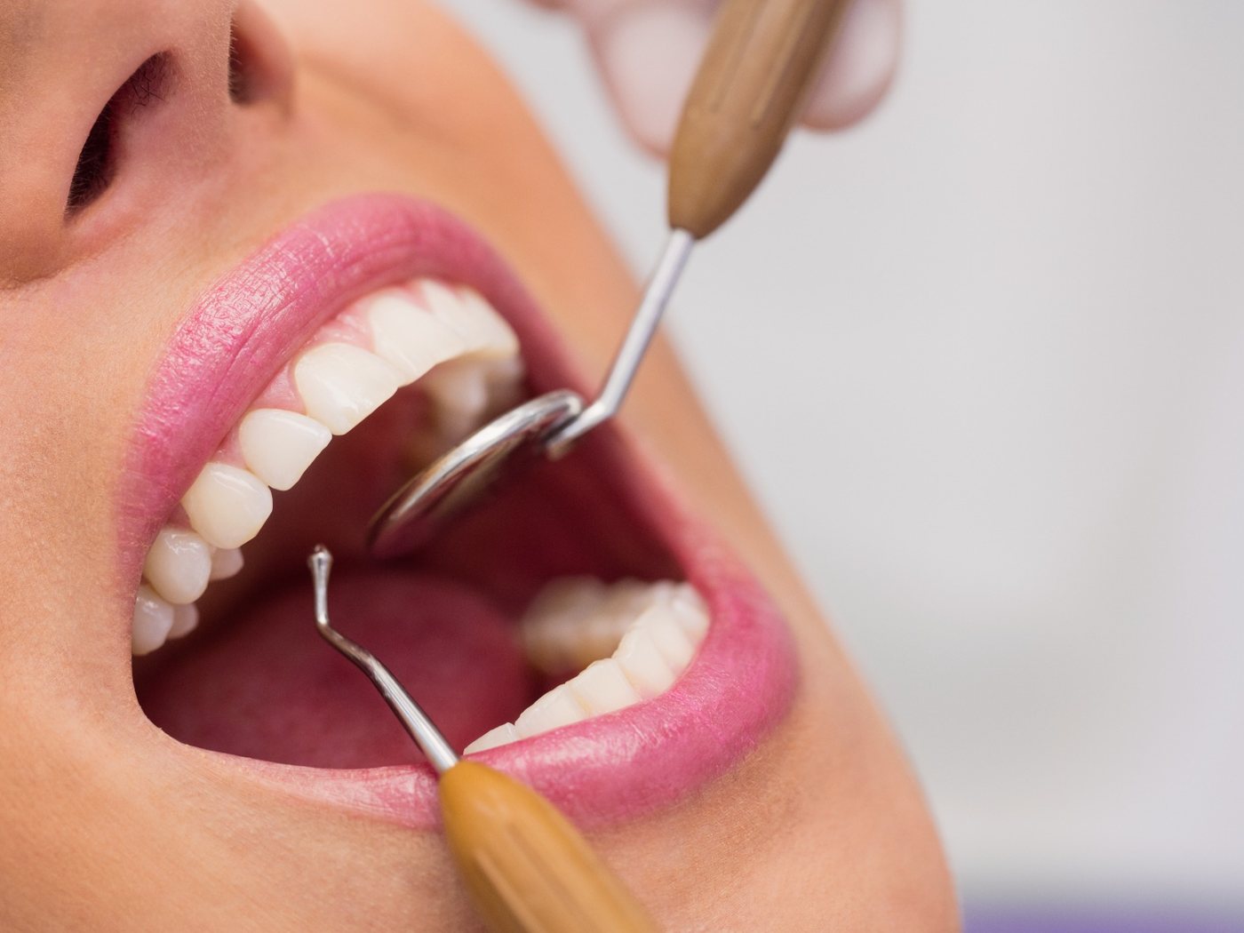 Dettaglio di visita e prevenzione dentale